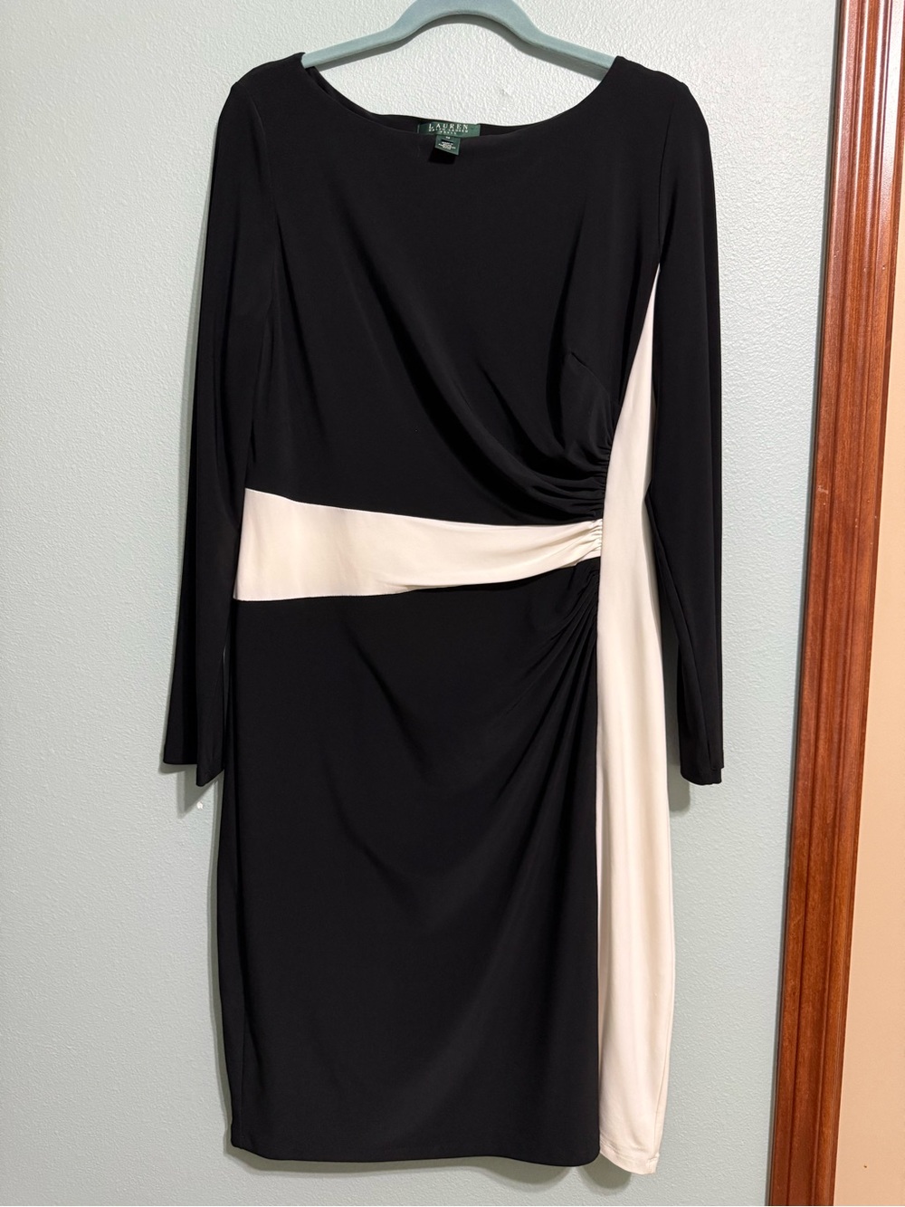 Lauren Ralph Lauren Black and White Long Sleeve Ruched Sheath Dress